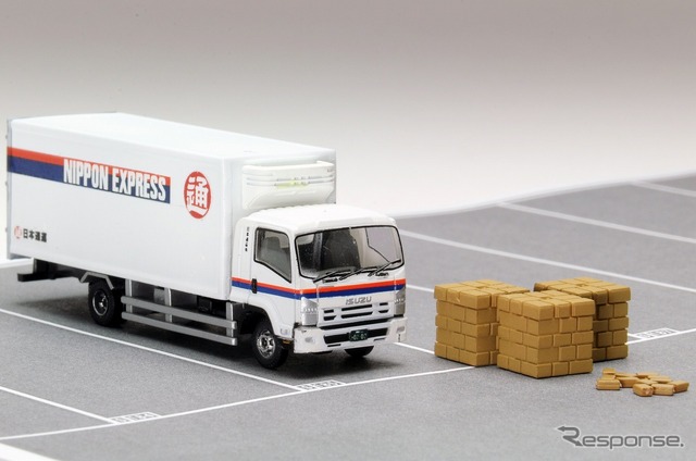 日本通運 いすゞフォワード 冷蔵バン+荷物