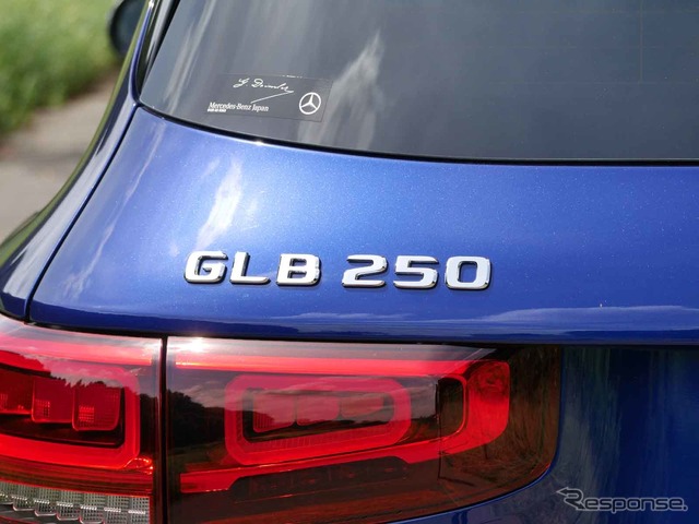 メルセデスベンツ GLB(GLB250 4MATICスポーツ)
