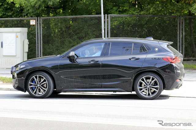 BMW X2 改良新型プロトタイプ(スクープ写真)
