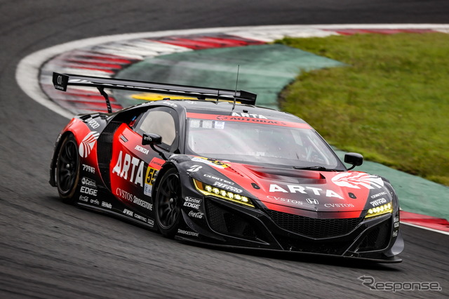 GT300クラス2位の#55 ARTA NSX GT3