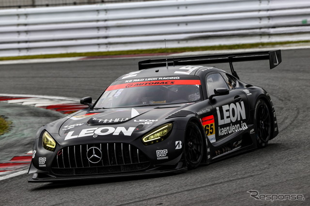 GT300クラス3位の#65 LEON PYRAMID AMG