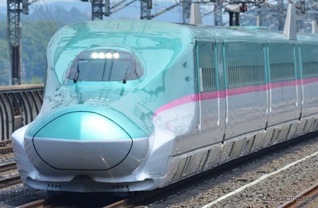 東北新幹線は盛岡以北が320km/h化されると、宇都宮～新青森間600kmあまりが320km/h運転となる。写真は東北新幹線のE5系『はやぶさ』。
