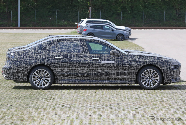 BMW 7シリーズ PHEV次期型プロトタイプ（スクープ写真）