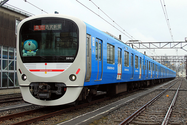 西武鉄道30000系「DORAEMON-GO!」