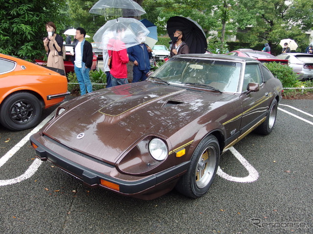 日産フェアレディZ S130(代官山蔦屋書店モーニングクルーズ)