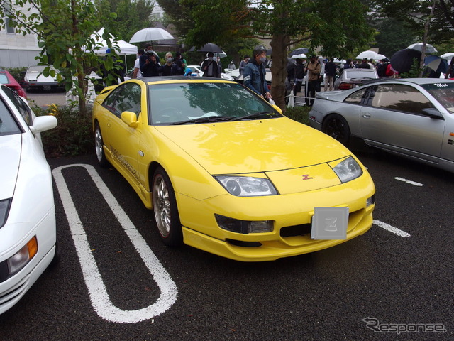 日産フェアレディZ Z32(代官山蔦屋書店モーニングクルーズ)