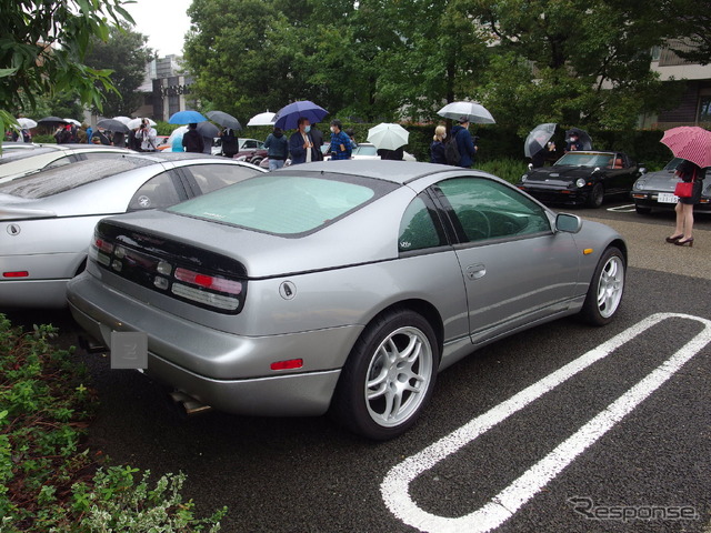 日産フェアレディZ Z32(代官山蔦屋書店モーニングクルーズ)
