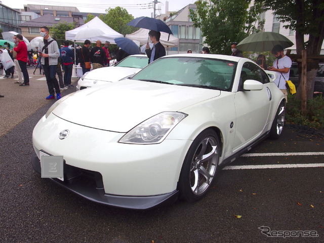 日産フェアレディZ Z33(代官山蔦屋書店モーニングクルーズ)