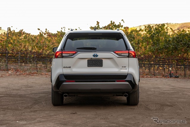 トヨタ RAV4 ハイブリッド の2021年モデル(米国仕様)