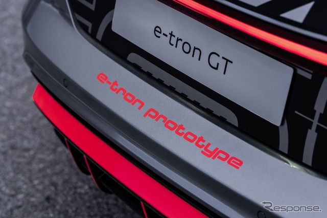 アウディ e-tron GT のプロトタイプ