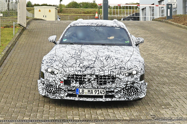 メルセデスAMG SL63 次期型プロトタイプ(スクープ写真)