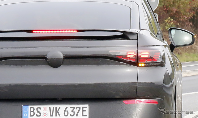 VW ID.4 クーペ版プロトタイプ(スクープ写真)