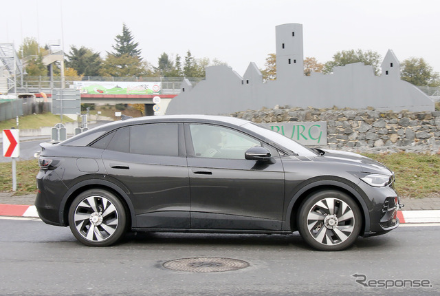 VW ID.4 クーペ版プロトタイプ(スクープ写真)