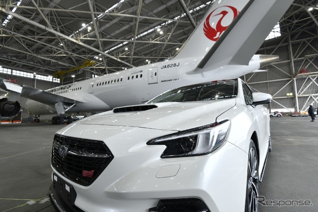 スバル・レヴォーグ新型発表会(成田空港JALハンガー)