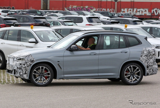 BMW X3 M40i 改良新型プロトタイプ（スクープ写真）