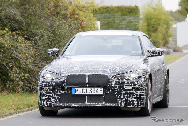 BMW i4M プロトタイプ(スクープ写真)
