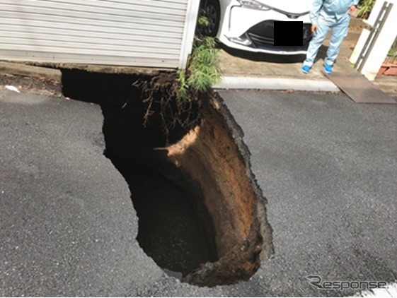 東京外かく環状道路工事現場付近での地表面陥没