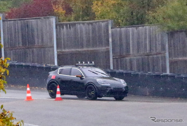 ポルシェ マカンEV 開発車両（スクープ写真）