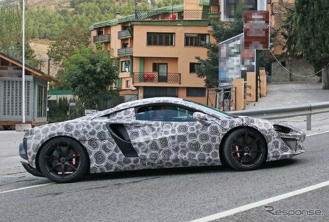 マクラーレンの新型ハイブリッド・スーパーカー(スクープ写真)