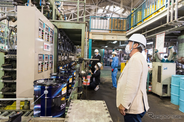 日本サン石油株式会社市川工場内部