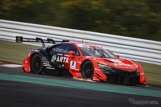 GT500クラスポールポジションのARTA NSX-GT