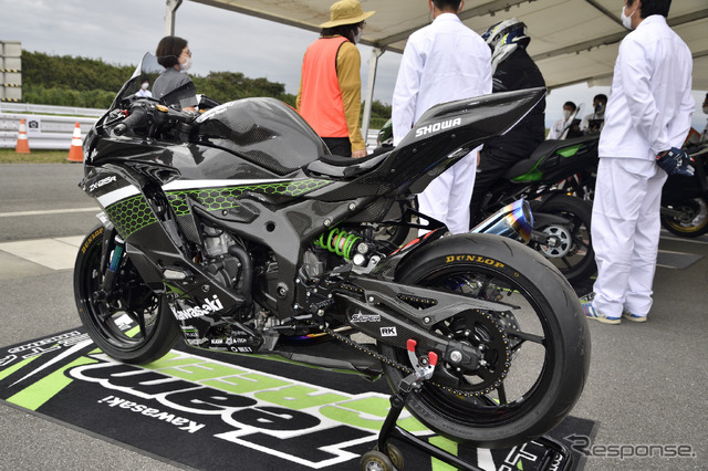 カワサキ Ninja ZX-25R