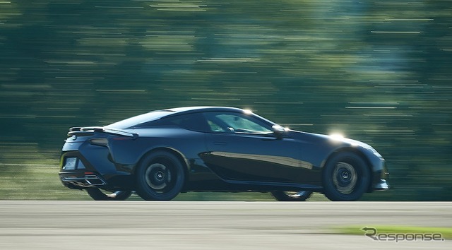 レクサス LC500h AVIATION(ブラック)