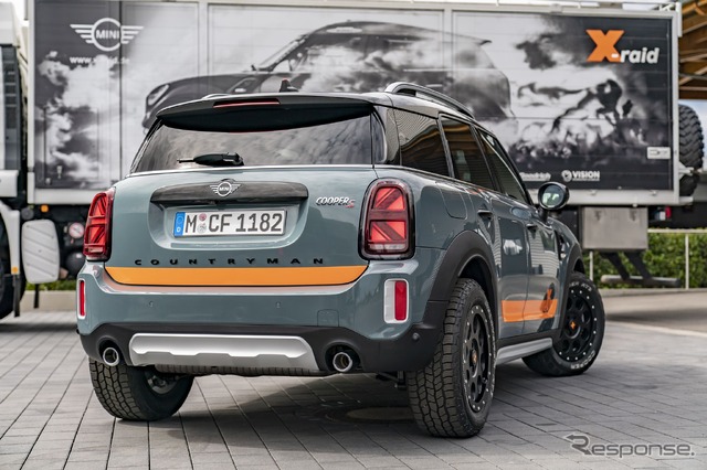 MINI カントリーマン(MINI クロスオーバー )の「Powered by X-raid」パッケージ