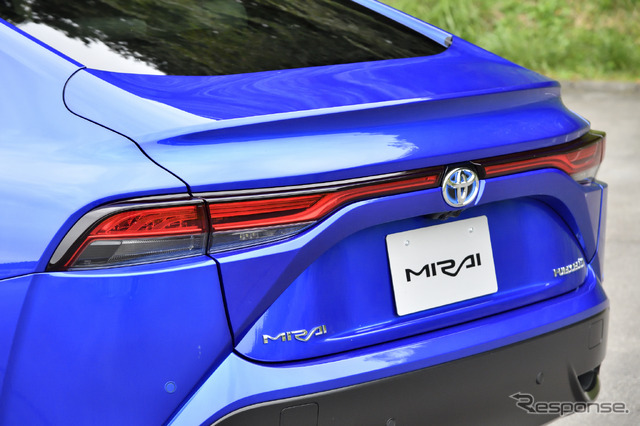 トヨタ MIRAI 新型（プロトタイプ）