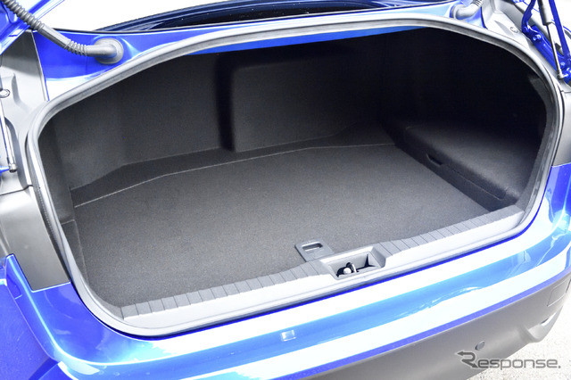 トヨタ MIRAI 新型(プロトタイプ)