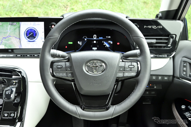 トヨタ MIRAI 新型(プロトタイプ)