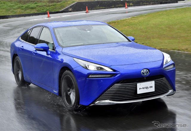 トヨタ MIRAI 新型(プロトタイプ)