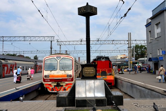 モスクワにあるシベリア鉄道0kmポスト