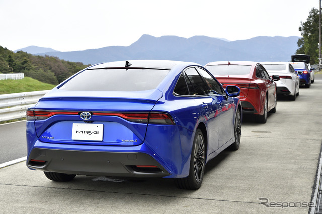 トヨタ MIRAI 新型(プロトタイプ)