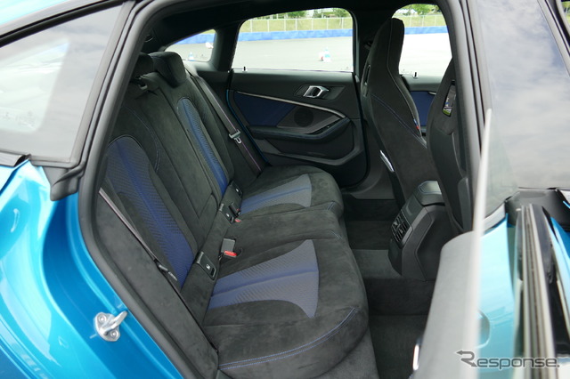 BMW 2シリーズグランクーペ(M235i xDrive Gran Coupe)