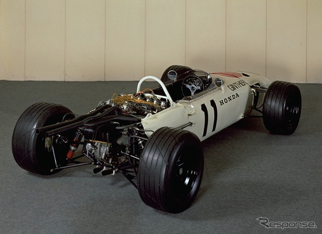 1965年シーズンのホンダF1マシン「RA272」。