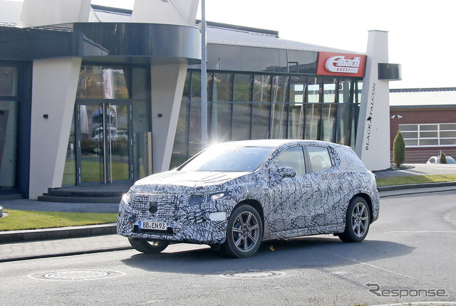 メルセデスベンツ EQS SUV(仮)市販型プロトタイプ(スクープ写真)