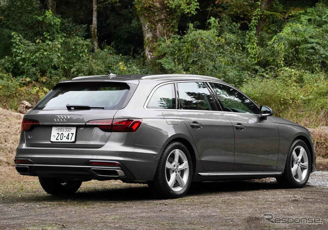 アウディ A4アバント 改良新型(35 TFSI Advanced)