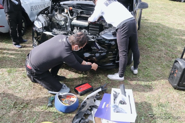 オートフランクキットの取り付け実演