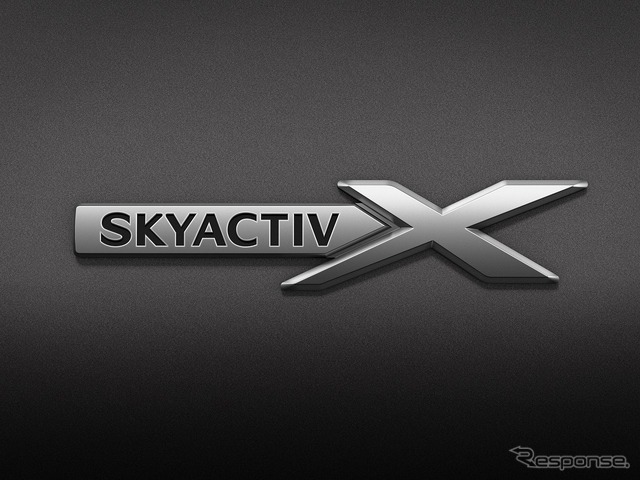 SKYACTIV-X フェンダーバッチ