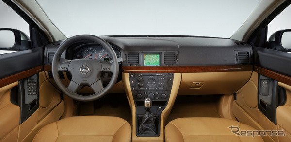 【ジュネーブショー2002出品車】新型オペル『ベクトラ』はこんな感じで……