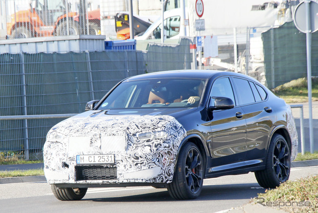 BMW X4M 改良新型プロトタイプ(スクープ写真)