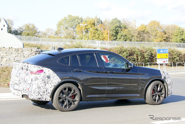 BMW X4M 改良新型プロトタイプ(スクープ写真)