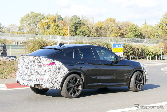 BMW X4M 改良新型プロトタイプ(スクープ写真)
