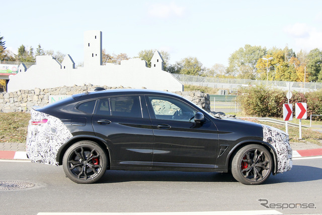 BMW X4M 改良新型プロトタイプ（スクープ写真）