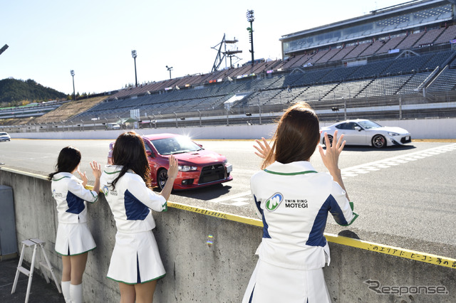 スーパー耐久もてぎ コースパレード