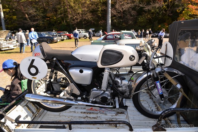 青梅宿懐古自動車同窓会2000