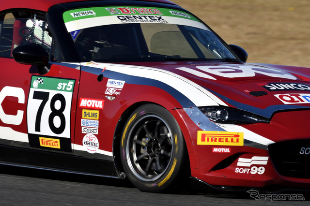 スーパー耐久 ピレリタイヤ