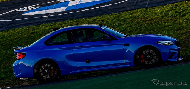 BMW M2 CS とMotoGP 予選最速のファビオ・クアルタラロ選手