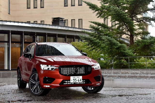 ボルボ XC60 B6 R-DESIGN